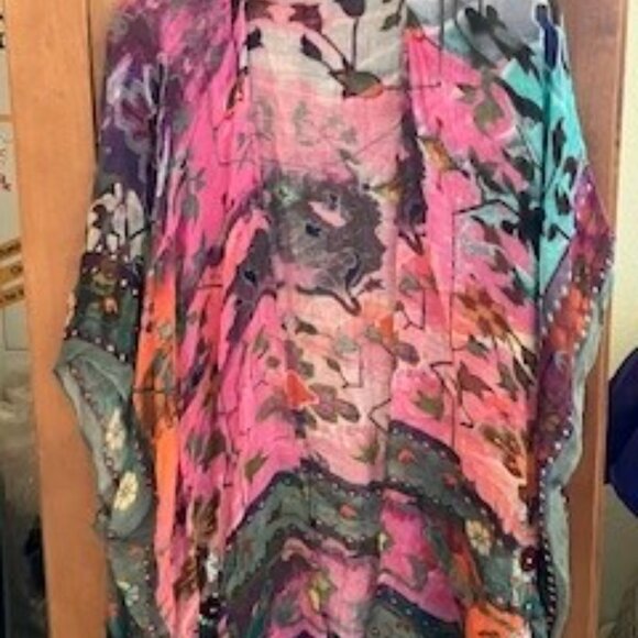 Soft Surroundings Floral Cabana Lightweight Wrap Topper - Picture 2 of 5